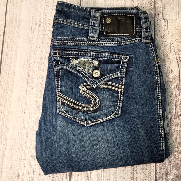 Silver Jeans Denim - Silver Jeans Suki Flap 17” Size 30/33 Medium wash denim sequin pocket